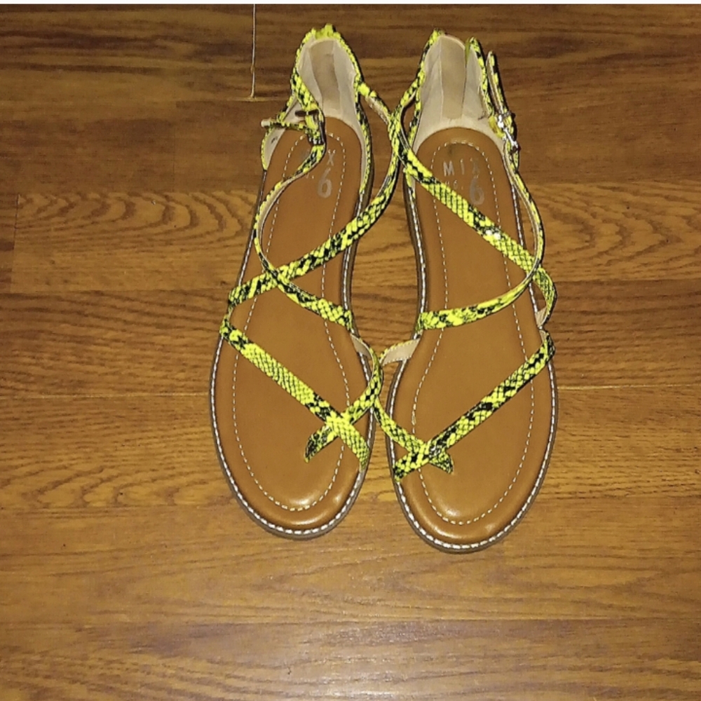 NO. 6 Neon Green Snake Skin Print Sandals Never Worn.